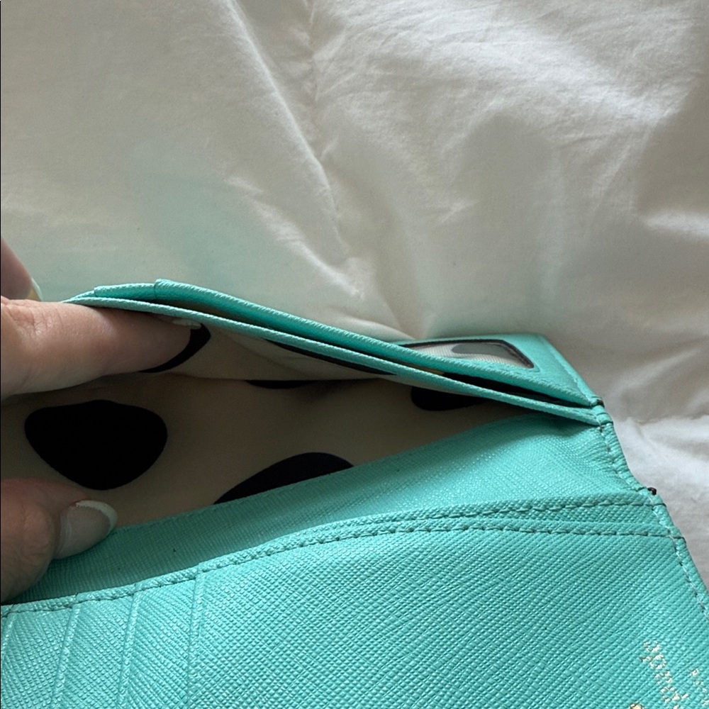 Kate Spade Aqua Wallet - Picture 5 of 10